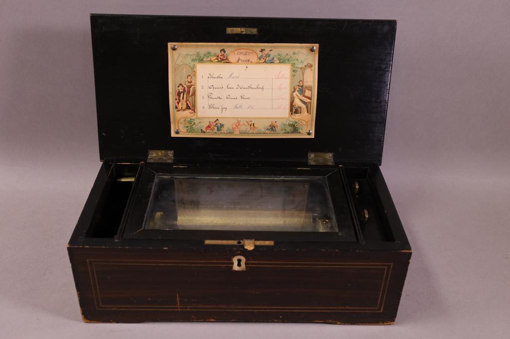 ANTIQUE SWISS MUSIC BOX (1 of 4)
