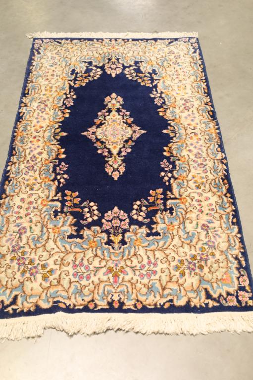 APPROX 5' 1" x 2' 10" HANDMADE KIRMAN RUG (1 of 4)