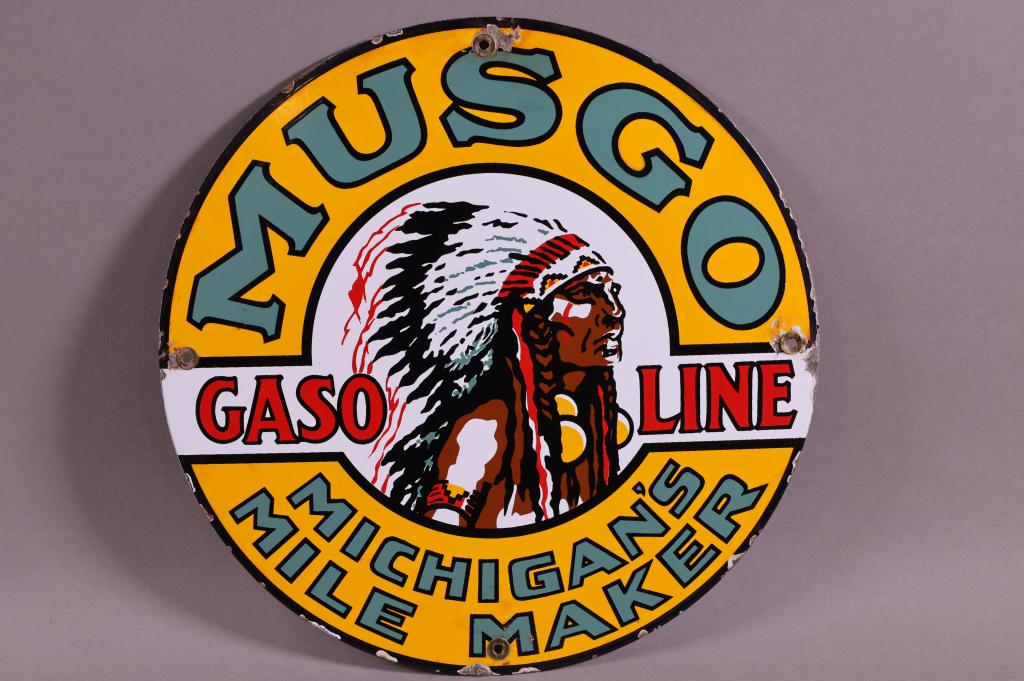 REPRODUCTION MUSGO GASOLINE SSP PUMP PLATE: REPRODUCTION SSP MUSGO GASOLINE PUMP PLATE. CHIPS TO PORCELAIN. 11 3/4" DIAM