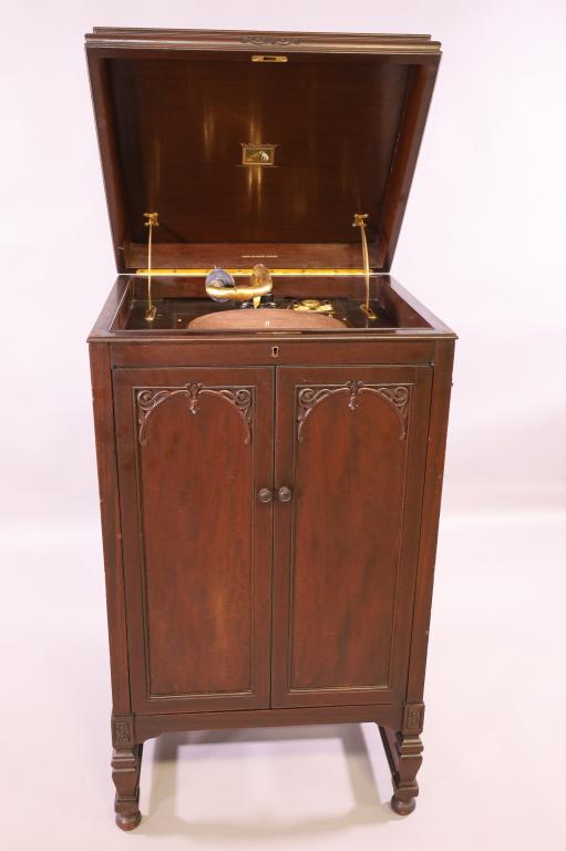 ANTIQUE FLOOR MODEL VICTOR VICTROLA (1 of 5)