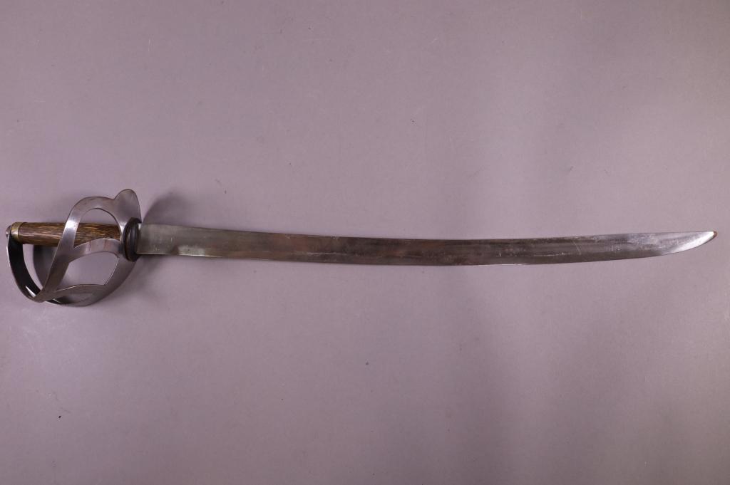 ANTIQUE SHORT SWORD (1 of 3)