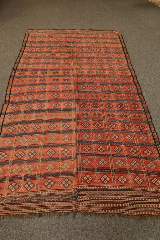 APPROX 4' 9" x 8' 6" HANDMADE ANTIQUE KILIM RUG (1 of 5)