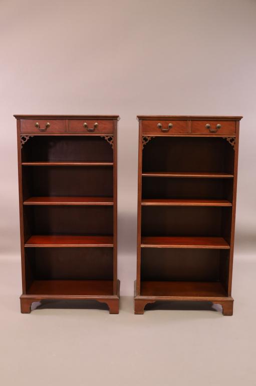 PAIR OF ANTIQUE MAHOGANY BOOKCASES (1 of 4)
