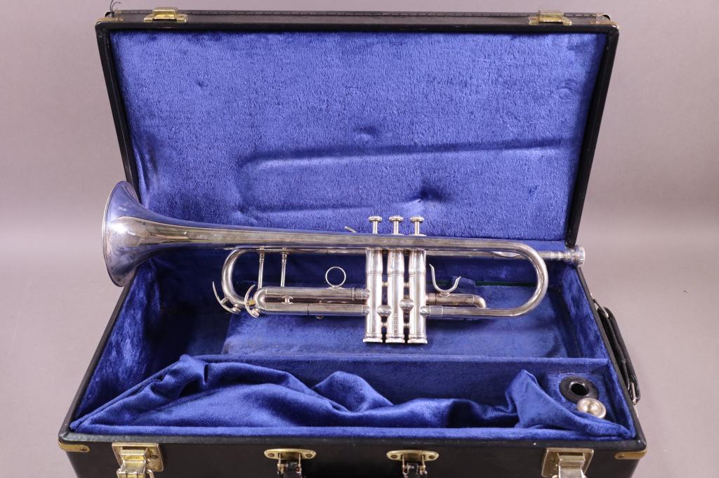 VINTAGE TRUMPET IN CASE: MARKED W. NIRSCHL. B-300 TRUMPET. GOOD CONDITION. THIS ITEM EXCEEDS SIZE LIMITATIONS FOR IN HOUSE SHIPPING.
