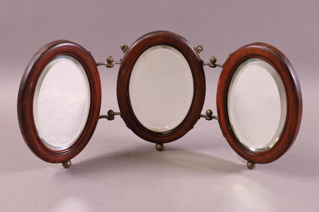 ANTIQUE FOLDING SHAVING MIRROR (1 of 2)