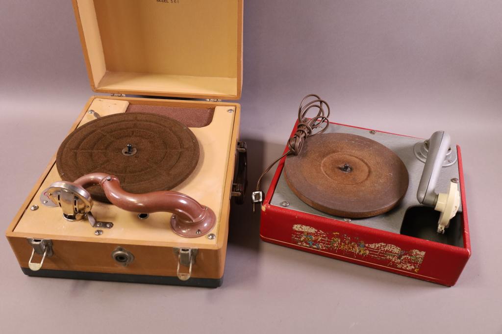 2 CHILD'S RECORD PLAYERS: ELECTRIC CHILD'S PLAYER & WATERS CONLEY PHONOLA MODEL S61, CHILD'S PORTABLE PLAYER. THIS ITEM EXCEEDS SIZE LIMITATIONS FOR IN HOUSE SHIPPING.