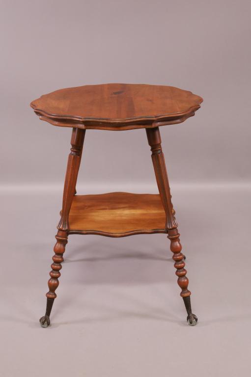 1900'S MAHOGANY PARLOR TABLE (1 of 3)