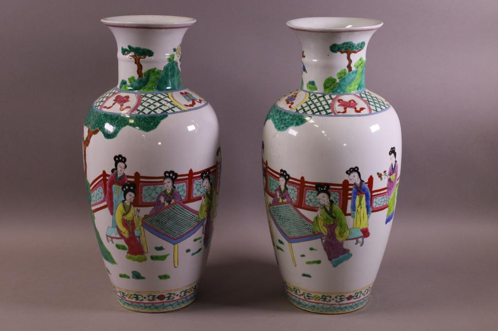 PAIR OF CHINESE PORCELAIN VASES: PAIR OF CHINESE PORCELAIN VASES, WITH FIGURAL MOTIF. MINOR CHIPS TO GLAZE. 18" H.