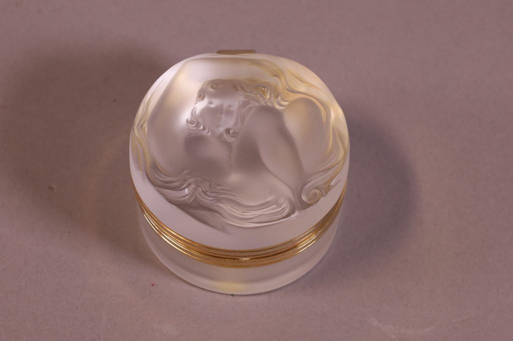 LALIQUE "DAPHNE" DRESSER BOX (1 of 3)