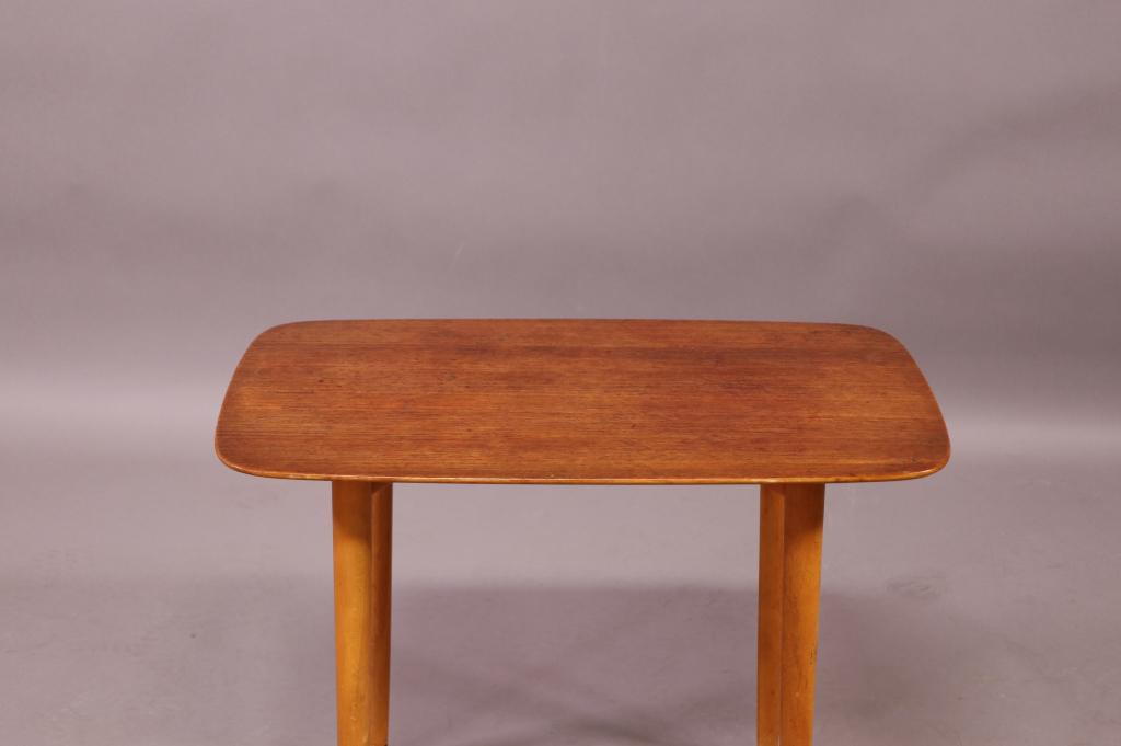 DANISH MODERN SIDE TABLE (1 of 3)