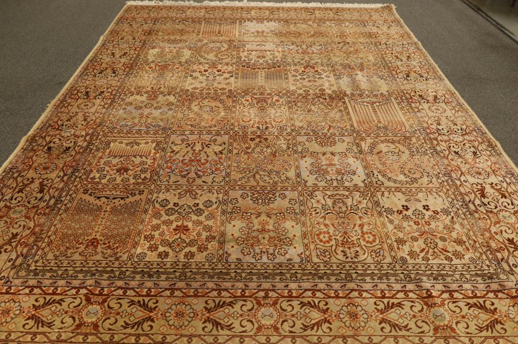 APPROX 11' 2" x 8' WOOL RUG (1 of 5)