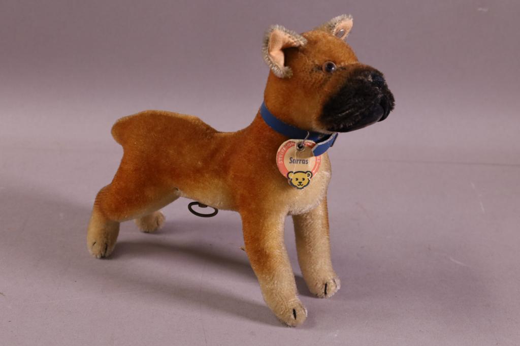 STEIFF BULLDOG WITH MUSIC BOX (1 of 5)