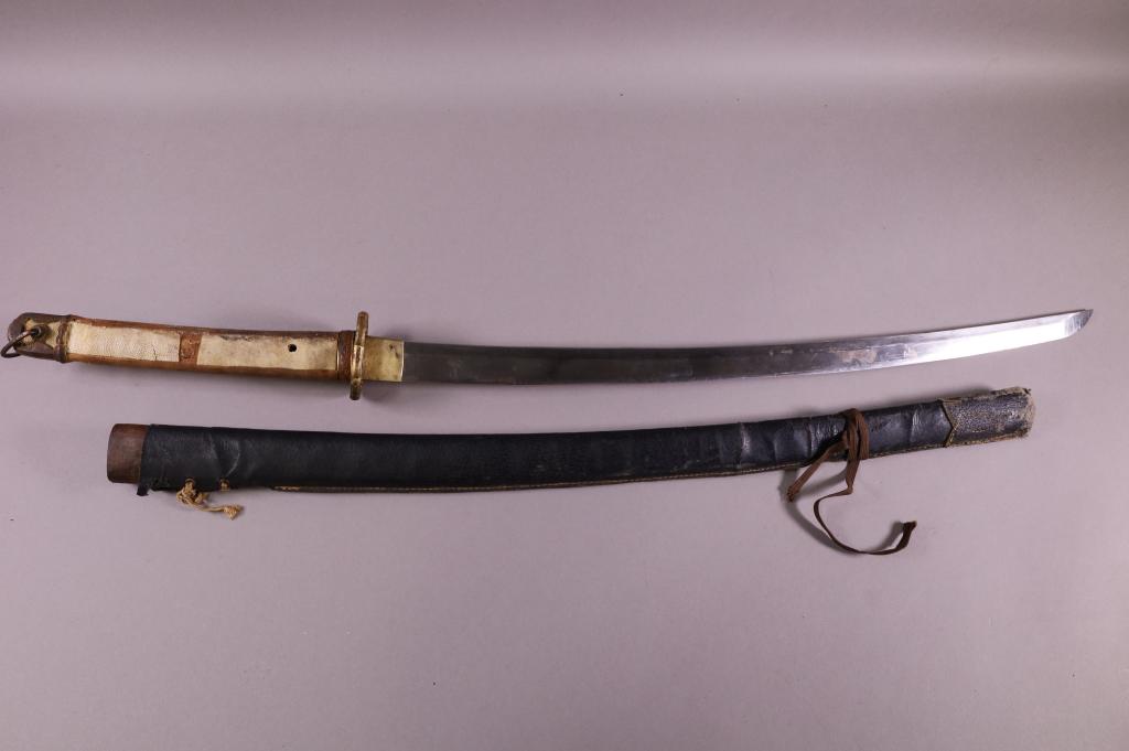 ANTIQUE JAPANESE KATANA SWORD (1 of 6)