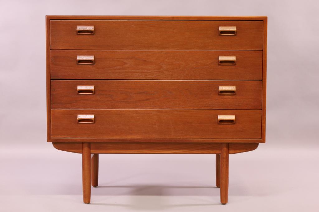 BORGE MOGENSEN DANISH MODERN 4 DRAWER CHEST (1 of 4)