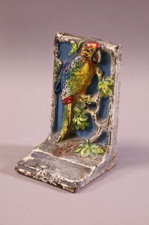 ANTIQUE CAST IRON PARROT DOORSTOP (1 of 2)