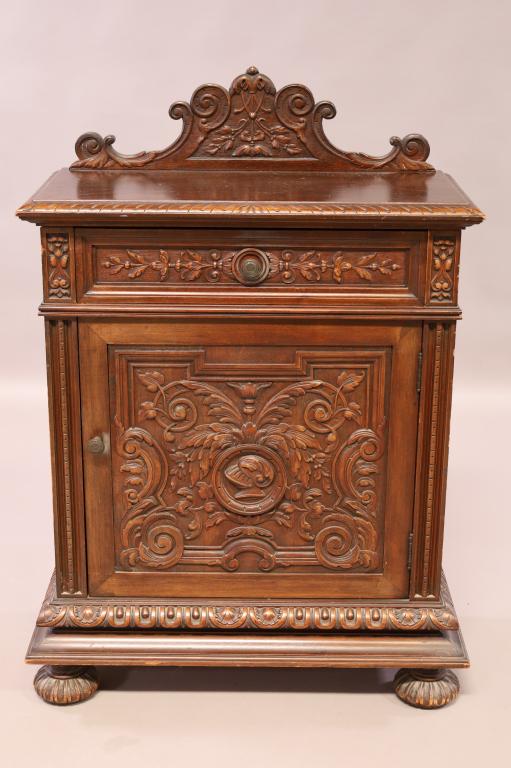 1900'S CARVED SPANISH STYLE HALL CABINET (1 of 3)