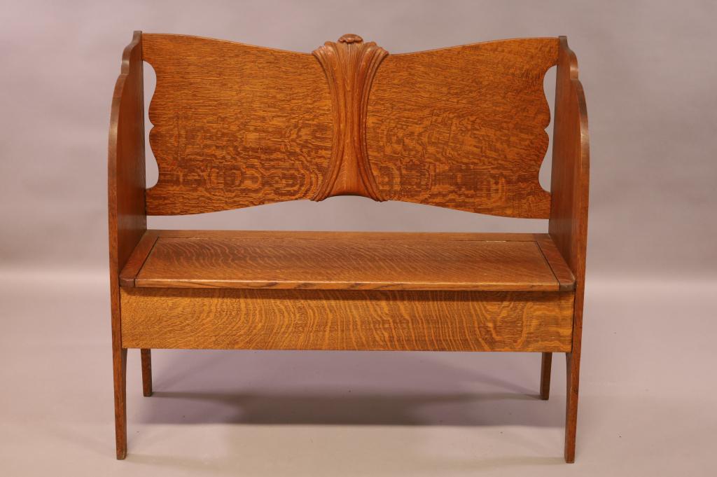 1900'S AMERICAN OAK HALL BENCH (1 of 4)