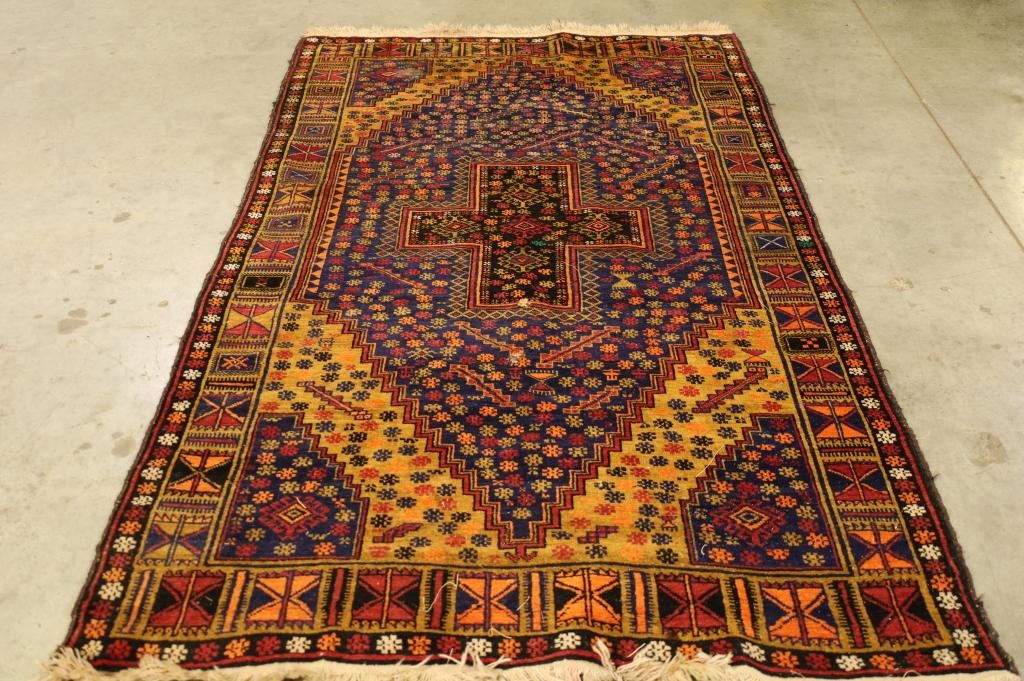 APPROX 6' 5" x 3' 9" HANDMADE PERSIAN RUG (1 of 7)