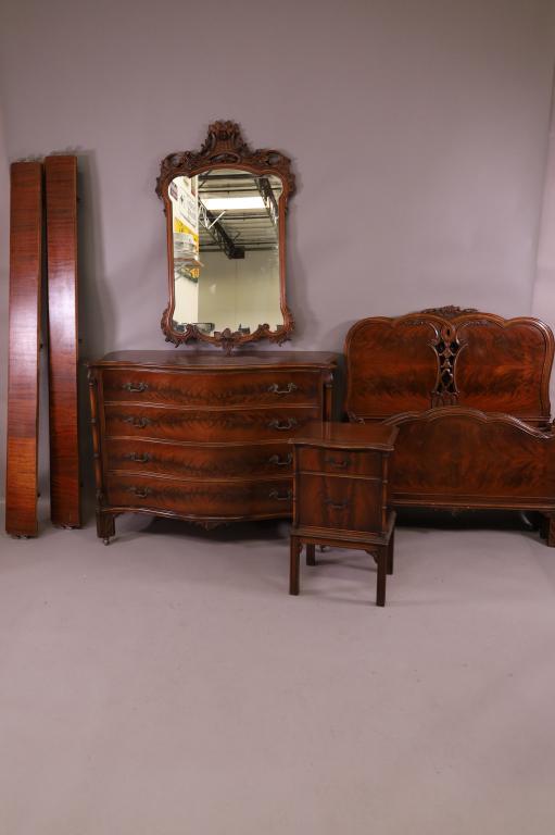 5 PIECE MAHOGANY BEDROOM SET (1 of 5)