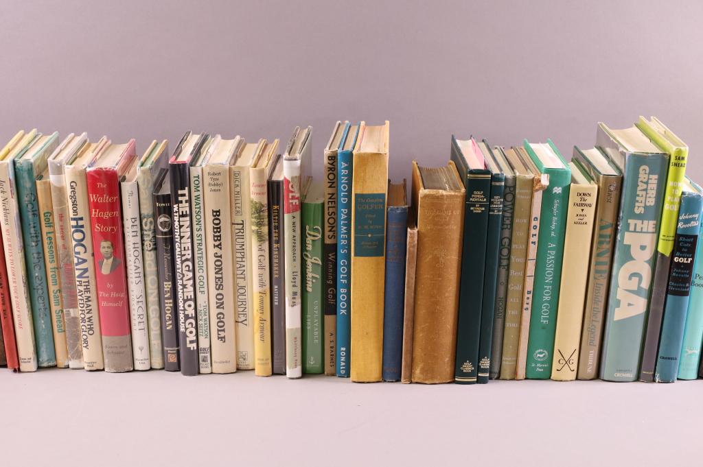36 PIECE VINTAGE GOLF BOOKS (1 of 5)