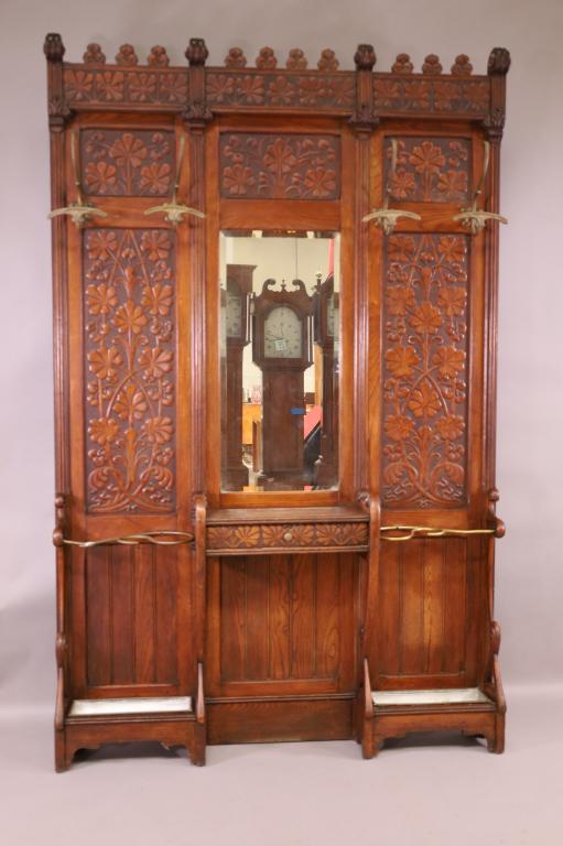 LARGE ANTIQUE CARVED OAK HALLTREE (1 of 5)