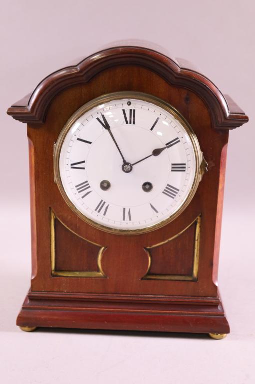 FRENCH MANTLE CLOCK (1 of 5)