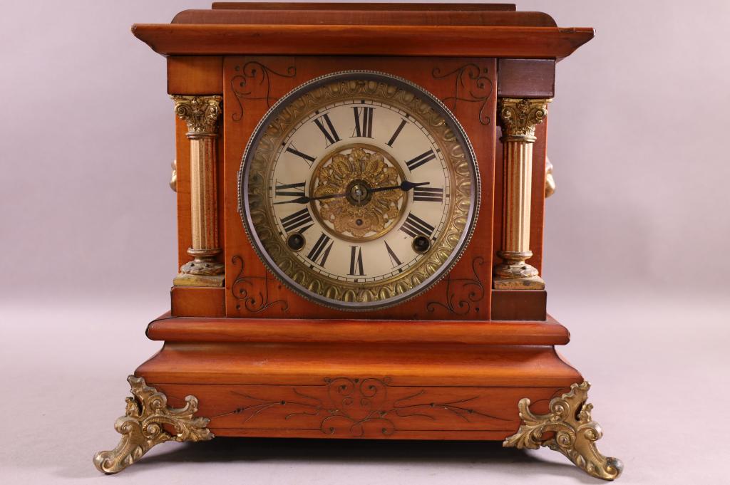 VICTORIAN MANTLE CLOCK (1 of 5)