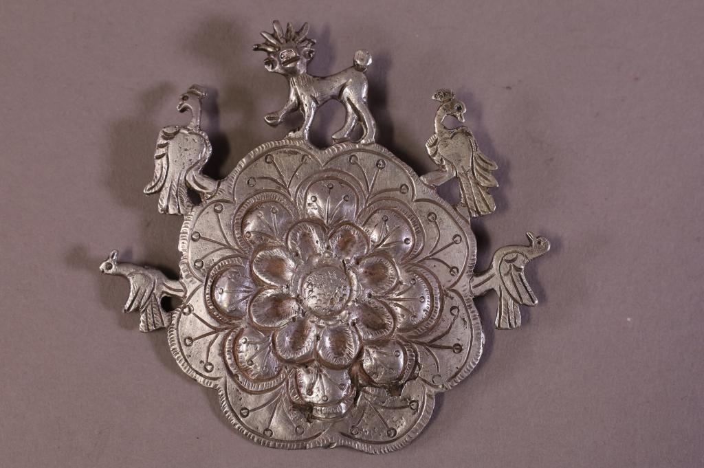 LARGE SILVER PIN (1 of 2)