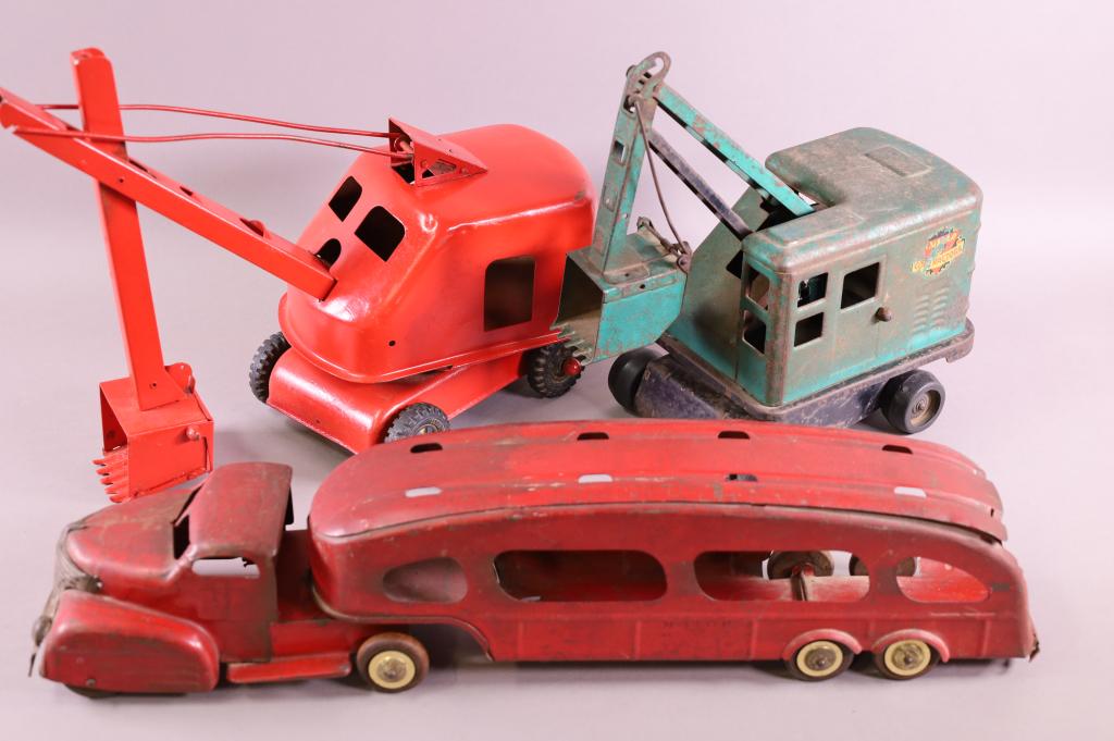 3 PRESSED STEEL TOYS (1 of 9)