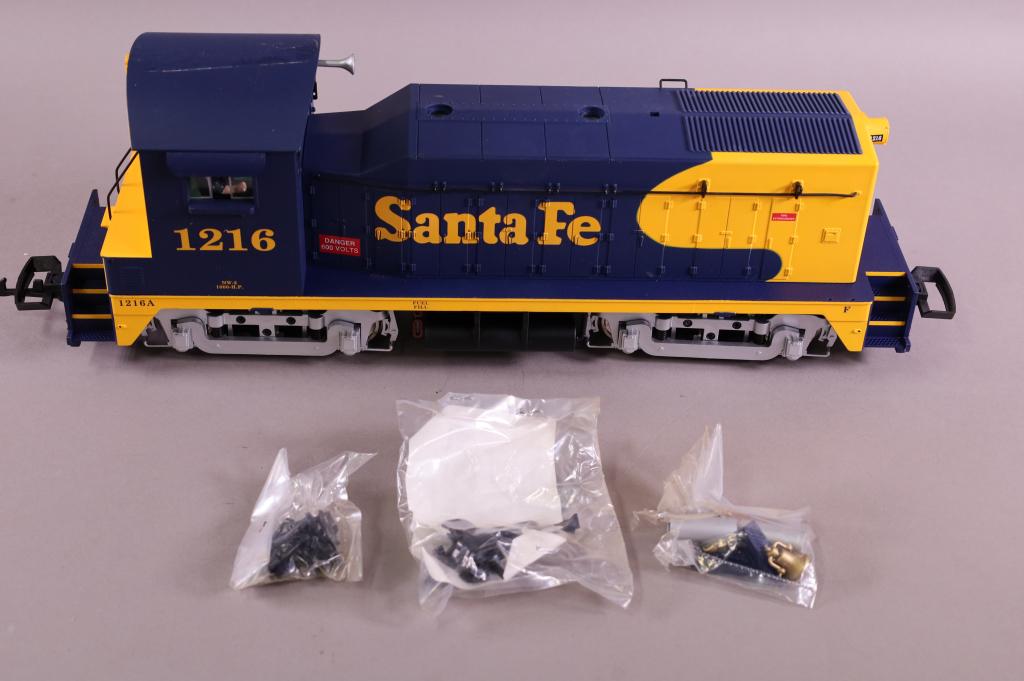 SANTE FE NW-2 TRAIN (1 of 6)