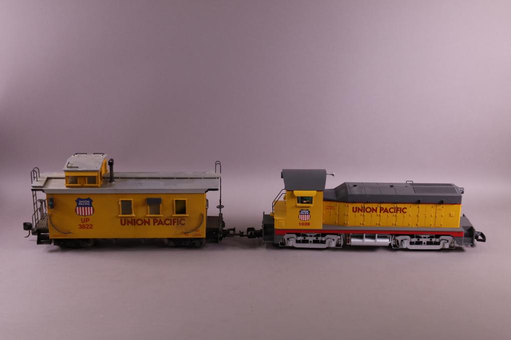 UNION PACIFIC ENGINE WITH CABOOSE (1 of 8)