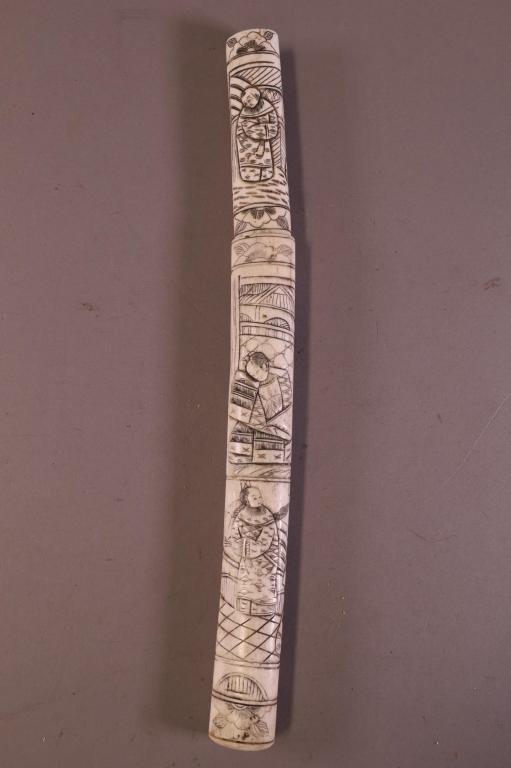 JAPANESE TANTO DAGGER: 19TH CENTURY ENGRAVED SAMURI TANTO DAGGER. BLADE IS 8 3/4" L / 13 1/2" L