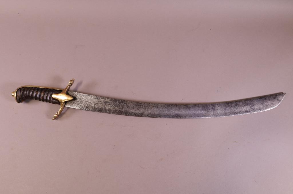 CUTLESS SHORT SWORD (1 of 4)