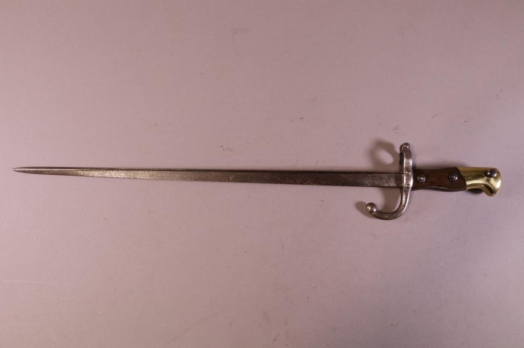 FRENCH BAYONET: MADE FOR 1874 GRAS INFANTRY RIFLE. BRASS AND WOOD HANDLE. BLADE IS 20" L / 25" L