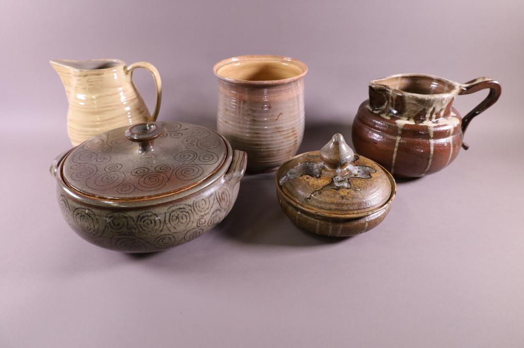 5 PIECES OF MID CENTURY MODERN POTTERY (1 of 5)
