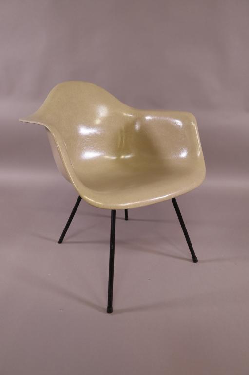 CHARLES EAMES FOR HERMAN MILLER BUCKET CHAIR: CHARLES EAMES FOR HERMAN MILLER BUCKET CHAIR. ROPE EDGE SHELL CHAIR. ORIGINAL LABEL. 24 1/2" W x 24" D x 27" H. THIS ITEM EXCEEDS SIZE LIMITATIONS FOR IN HOUSE SHIPPING.