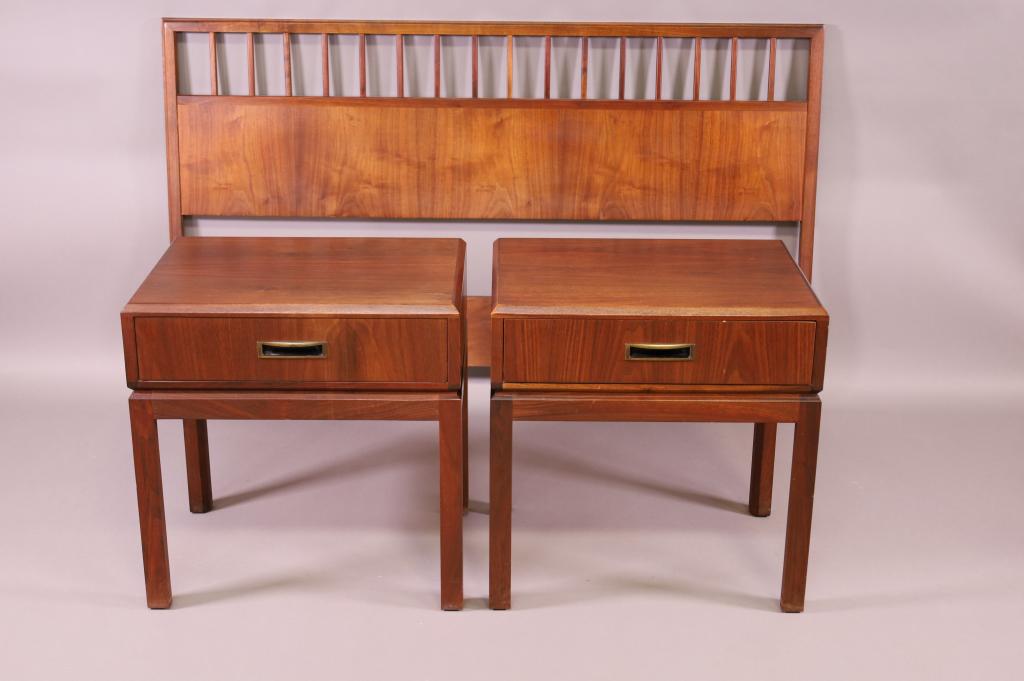 PAIR OF HARVEY PROBBER NIGHTSTANDS W/ HEADBOARD: PAIR OF UNSIGNED HARVEY PROBBER NIGHTSTANDS, SINGLE DRAWER. FULL SIZE BED HEADBOARD. 22" W x 16" D x 22" H. THIS ITEM EXCEEDS SIZE LIMITATIONS FOR IN HOUSE SHIPPING.