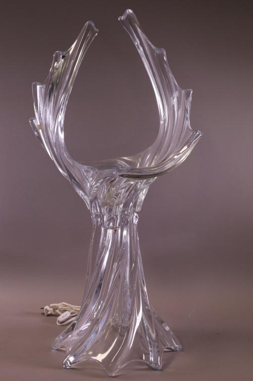 FRENCH CRYSTAL TABLE LAMP (1 of 5)