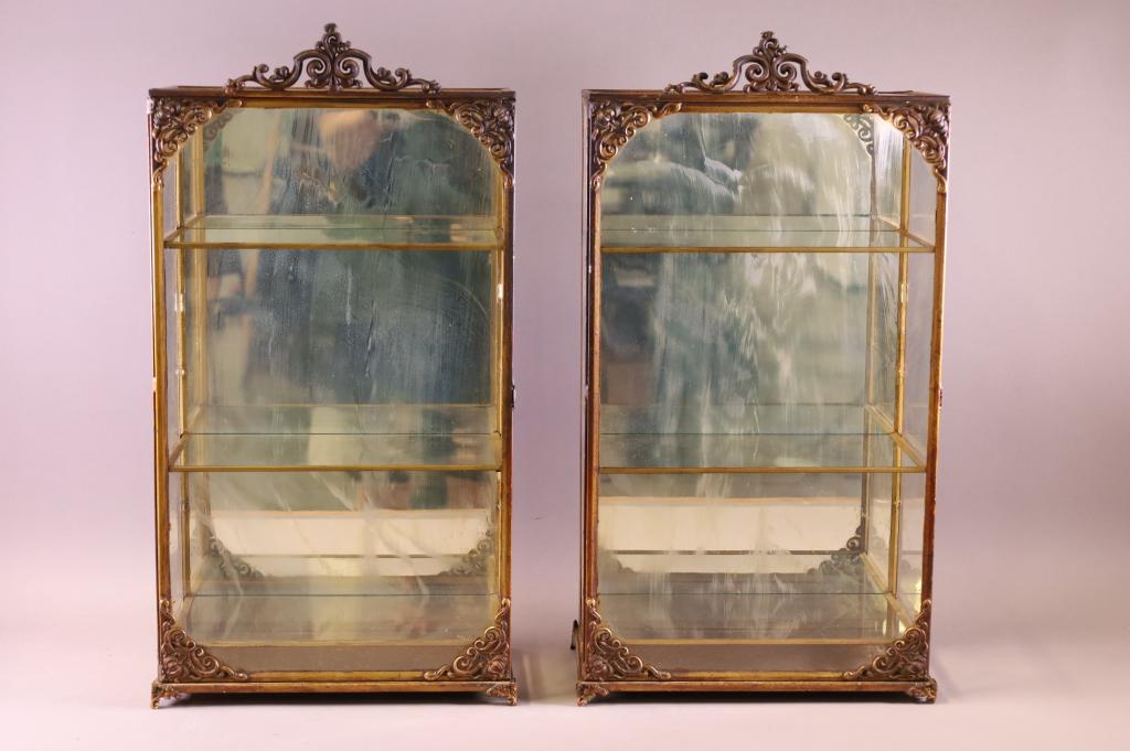 PAIR OF ANTIQUE METAL TABLE TOP CURIO (0180) on Aug 27, 2022