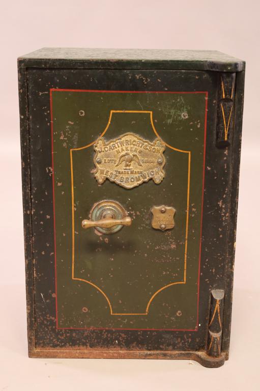 ANTIQUE SAFE (1 of 6)