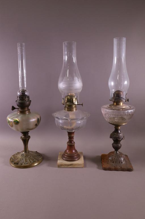3 VICTORIAN OIL LAMPS (1 of 5)