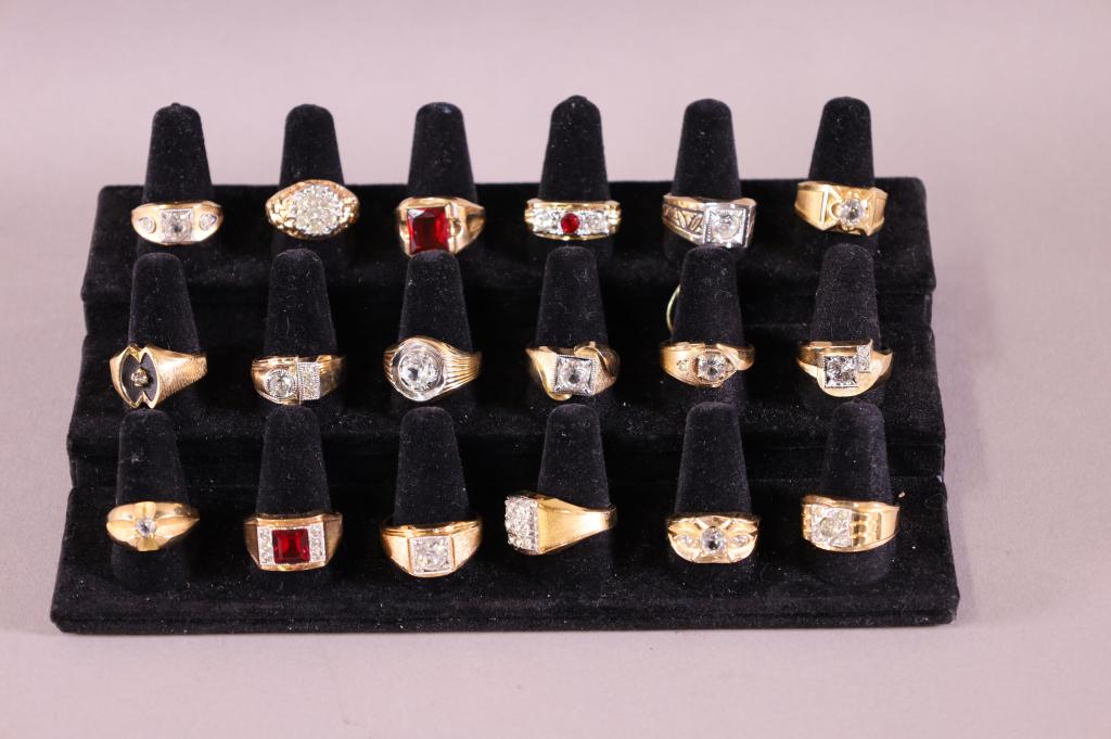 DISPLAY OF GOLD FILLED MEN RINGS (1 of 7)