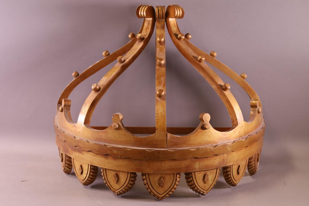 CARVED WOODEN BED CROWN (1 of 2)