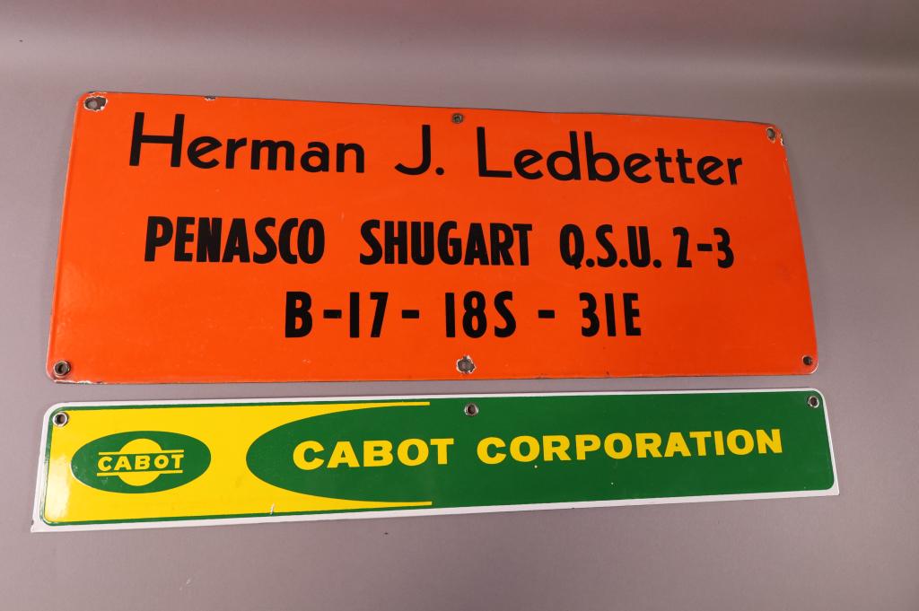 2 PORCELAIN SIGNS (1 of 2)