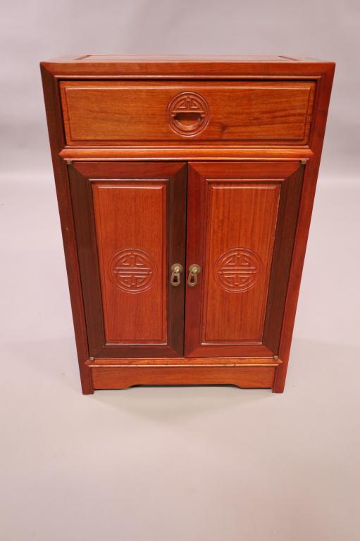 CONTEMPORARY CHINESE HALL CABINET (1 of 2)