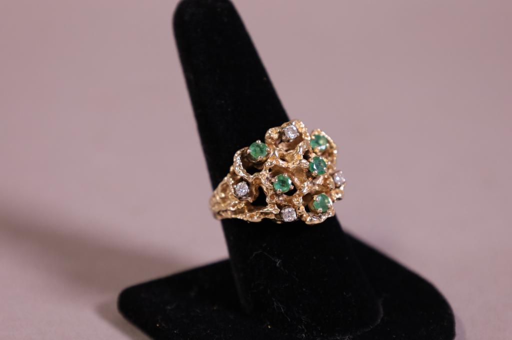 14K YELLOW GOLD DIAMOND & EMERALD RING (1 of 3)