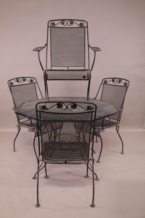 5 PIECE METAL PATIO SET (1 of 5)