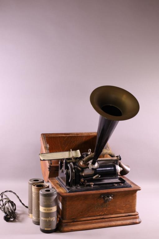 1900'S AM. OAK EDISON BUSINESS PHONOGRAPH (1 of 4)