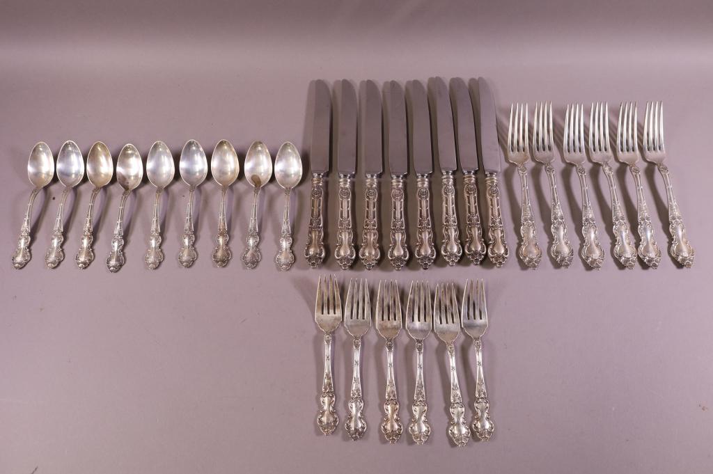 29 PC. WATSON "MEADOW ROSE" STERLING FLATWARE SET (1 of 6)