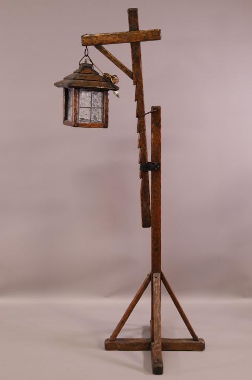 ARTS & CRAFTS ADJUSTABLE FLOOR LAMP (1 of 4)